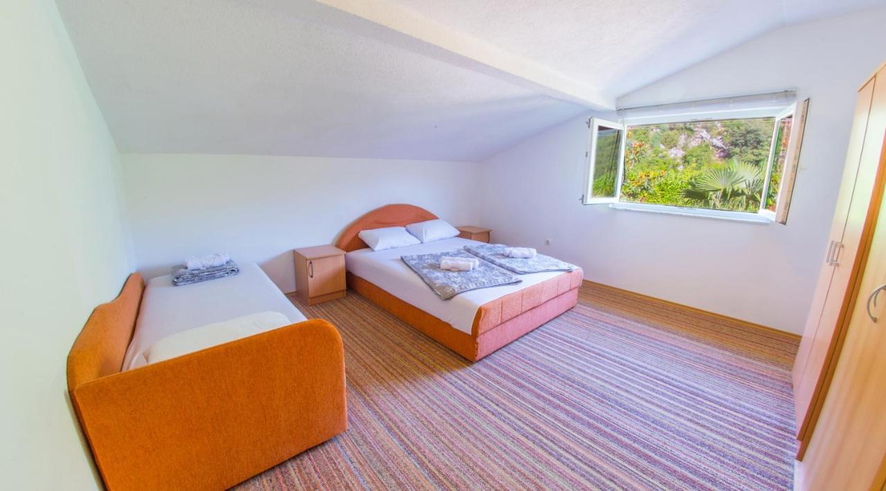Holiday Home Narona Mostar Exterior photo