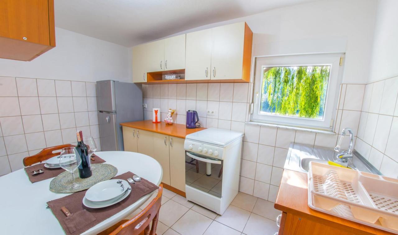 Holiday Home Narona Mostar Exterior photo